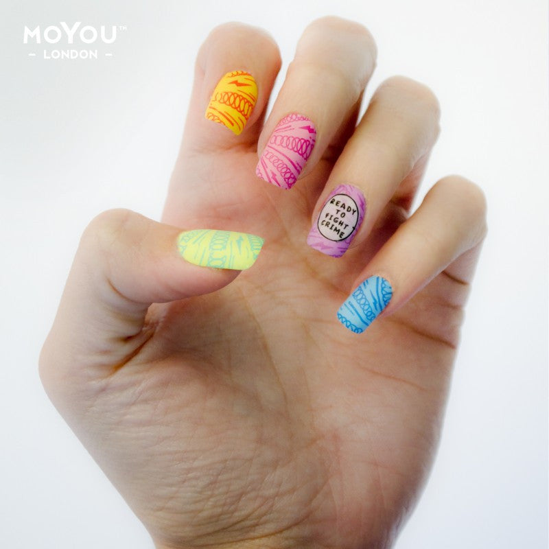 talk-to-the-hand-moyou-london-nail-art-ציפורניים-קולקציית-הקומיקס-עיצובים-לציפורניים-חותמות-לציפורניים-מניקור-פדיקור-מויו-לונדון-comics-collection-02