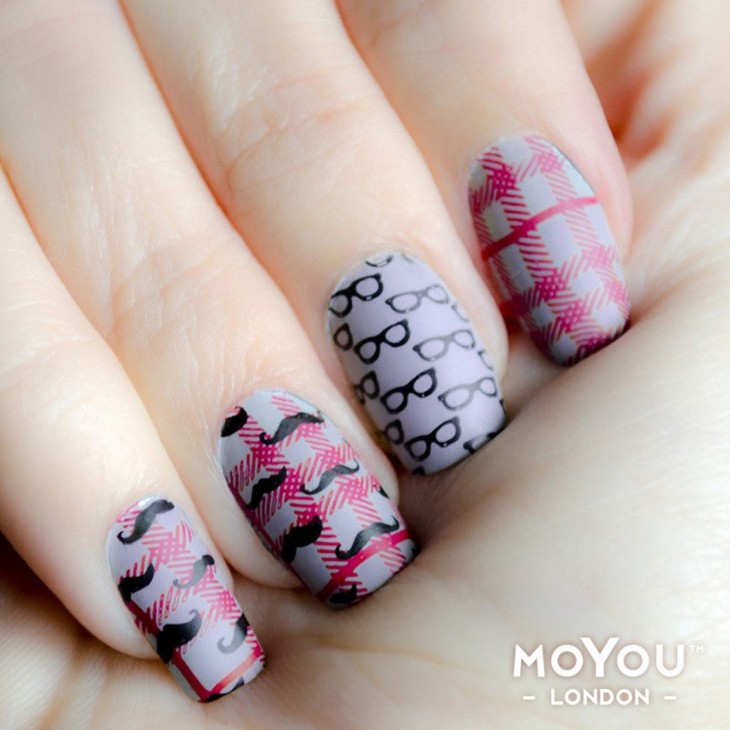 talk-to-the-hand-moyou-london-nail-art-ציפורניים-קולקציית-היפסטרית-מניקור-פדיקור-עיצובים-לציפורניים-חותמות-לציפורניים-מויו-לונדון-manicure-hipster-collection-08
