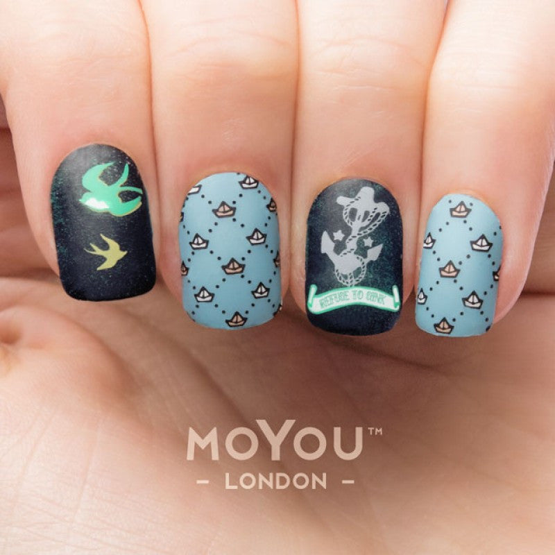 talk-to-the-hand-moyou-london-nail-art-ציפורניים-קולקציית-המלחית-עיצובים-לציפורניים-חותמות-לציפורניים-מויו-לונדון-sailor-collection-11