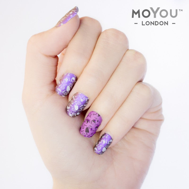 talk-to-the-hand-moyou-london-nail-art-ציפורניים-קולקציית-מסביב-לעולם-מניקור-פדיקור-עיצובים-לציפורניים-חותמות-לציפורניים-מויו-לונדון-menicure-princess-collection-13